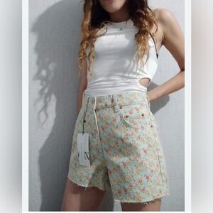 Zara Shorts - 90’s Romantic Floral Print